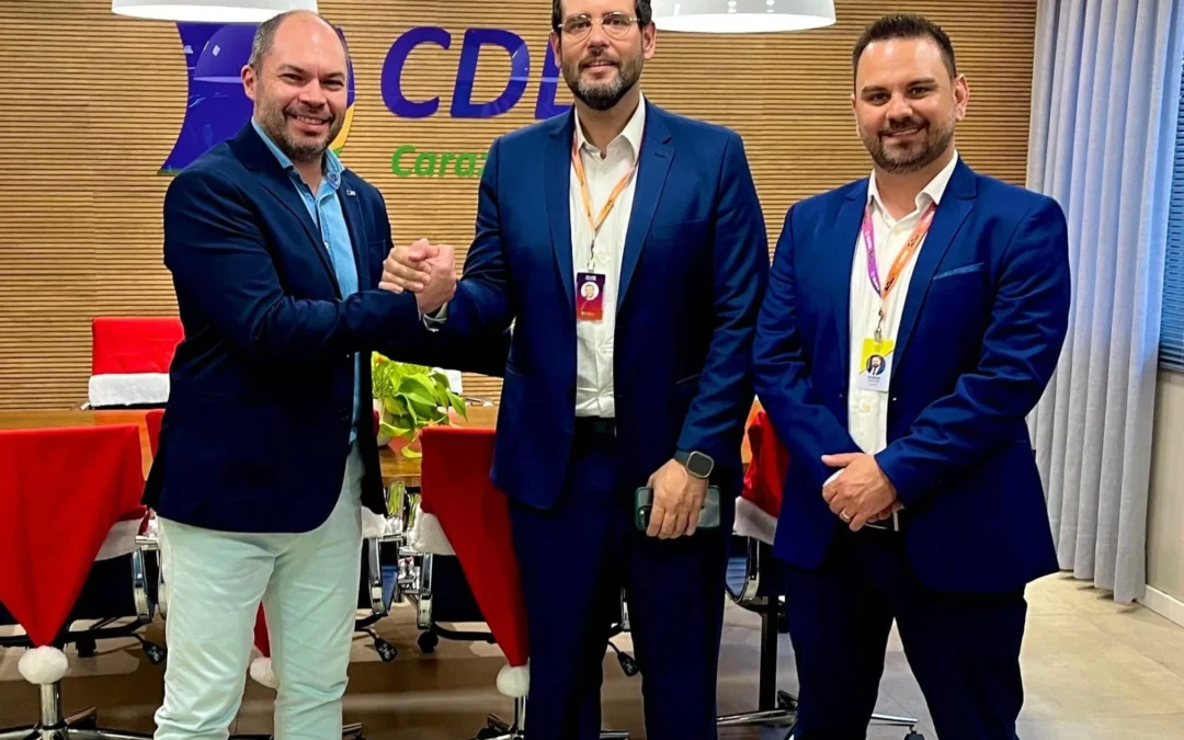 Presidente do Conselho de Administração da Ulbra visita a CDL Carazinho