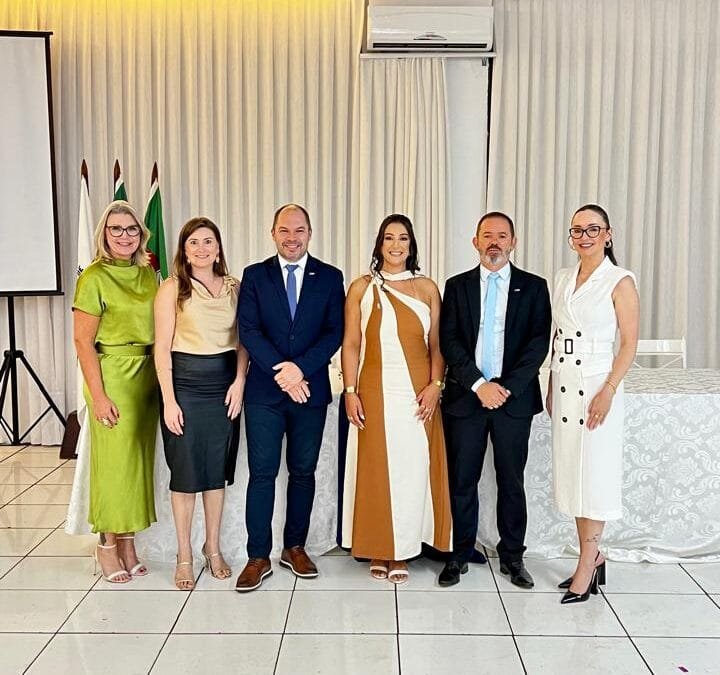 Diretoria da CDL prestigia posse da CDL Palmeira das Missões