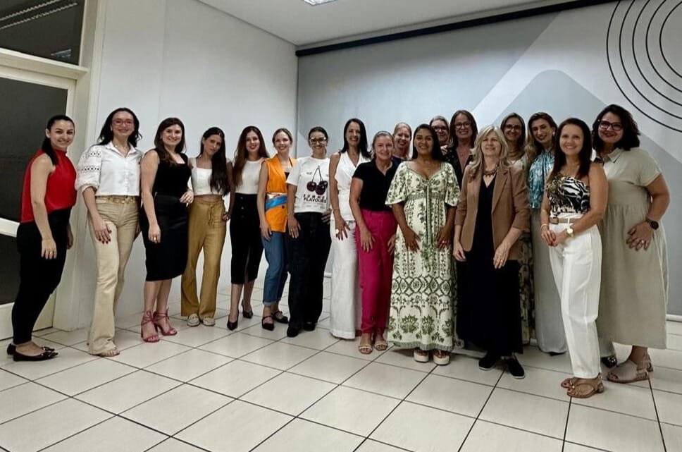 CDL Mulher realiza reunião geral