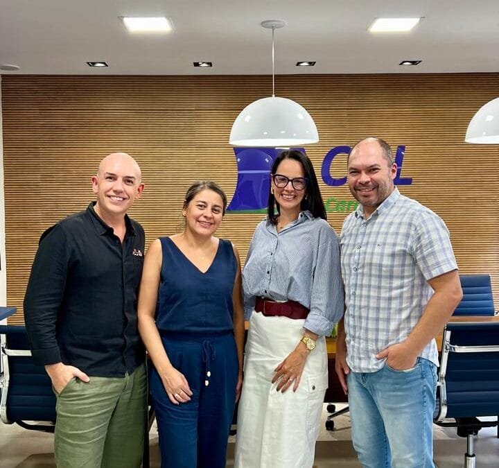 Reunião de planejamento para evento da CDL Mulher