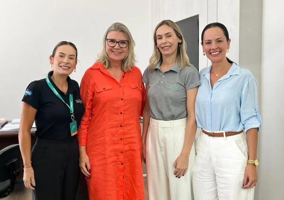 CDL Mulher firma parceria com as Farmácias Glória