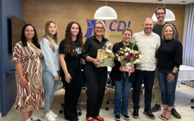 CDL homenageia Tita pelos 30 anos de empresa