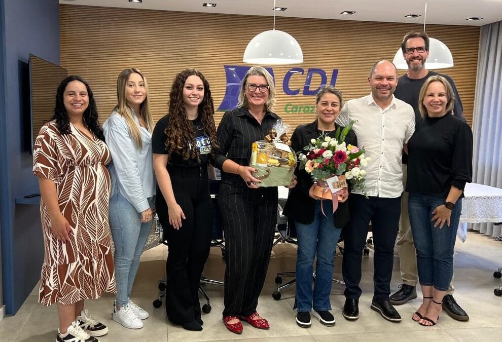 CDL homenageia Tita pelos 30 anos de empresa