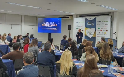CDL realiza jantar para os Associados